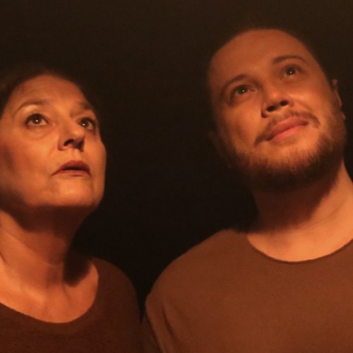 Espetáculo “Querido Filho, Querida Mãe” chega a Volta Redonda antes de representar o Brasil no México